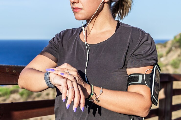 Wearable Tech Advancements in Health Revolutionize Wellness